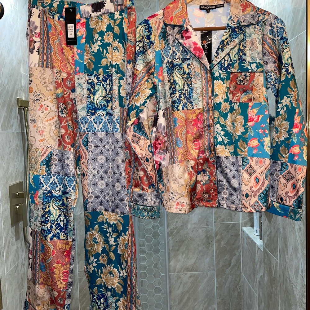 Tolani pajama matching set XS